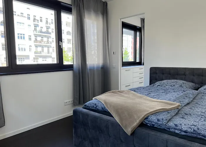 Luxury Waterfront Apartment