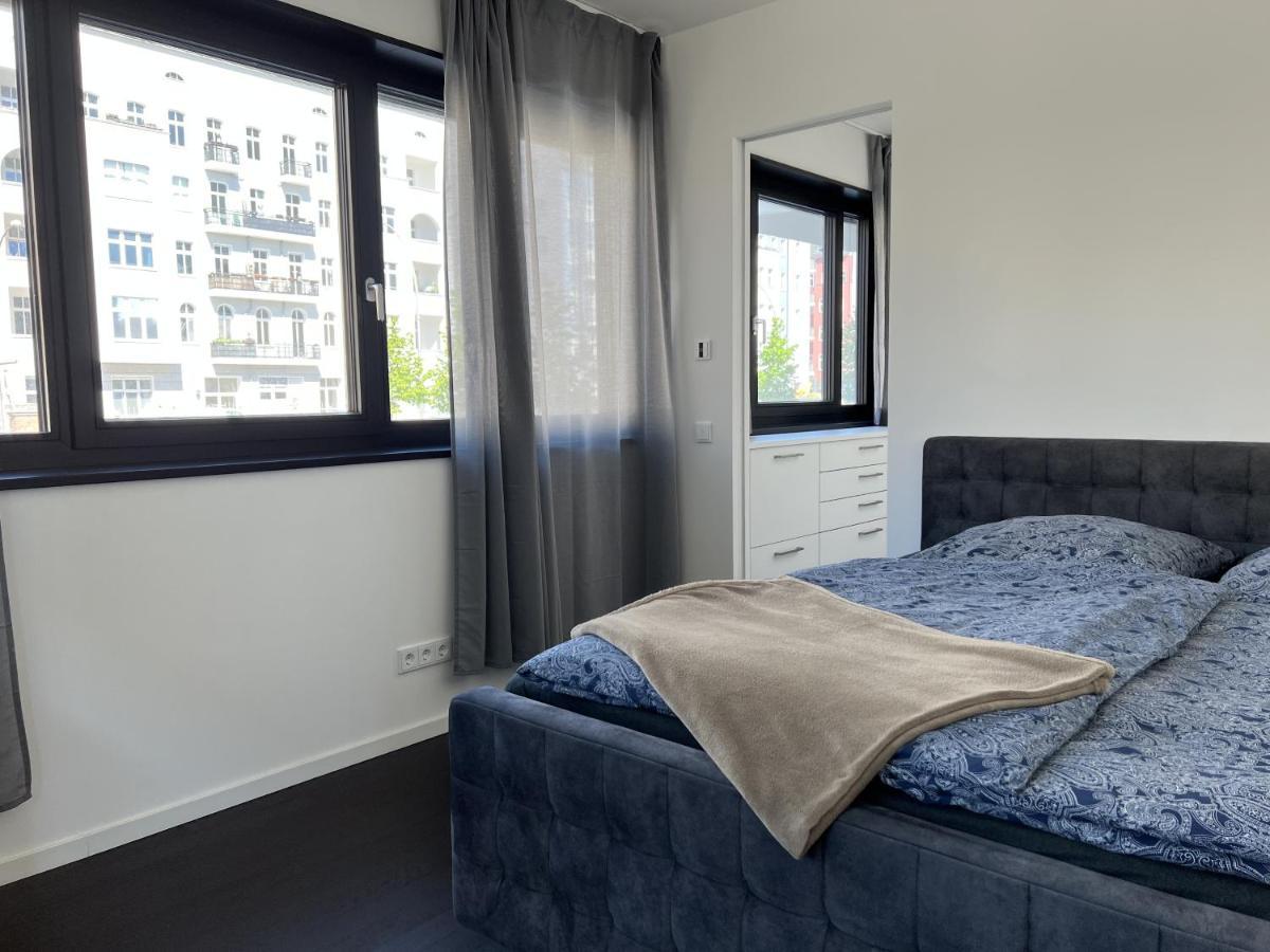 Apartment Luxury Waterfront Berlin
